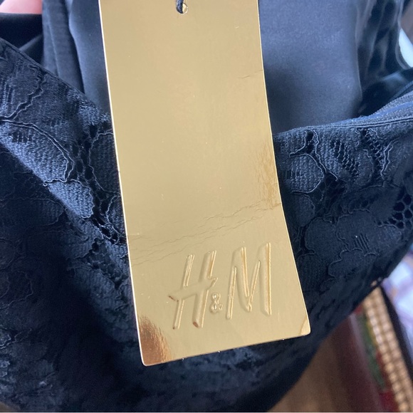 NWT H&M Jump Suit Black Lace Top Portion Wide Leg Bottom Size 8 - Picture 9 of 9